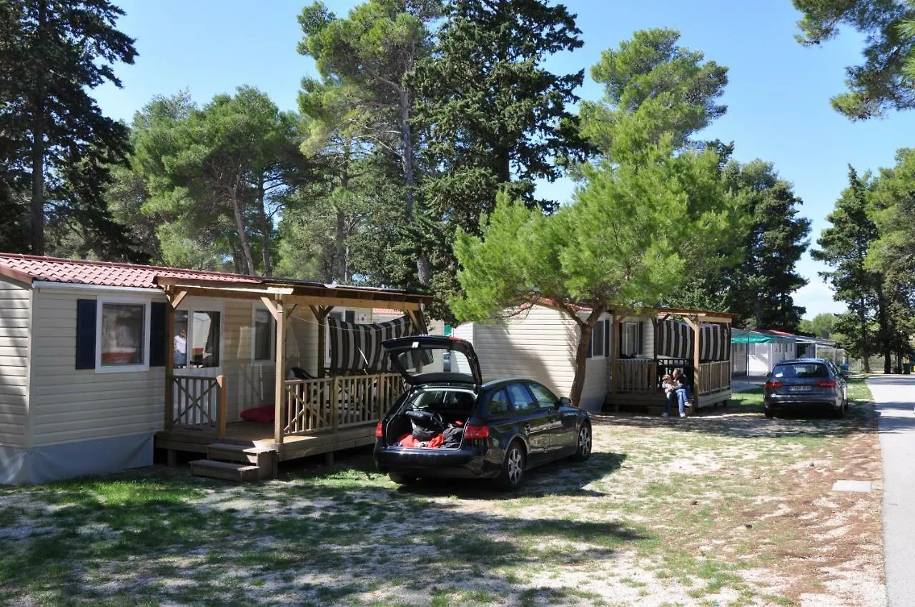 Camping Adria More mobile homes Zaton Nin Croacia